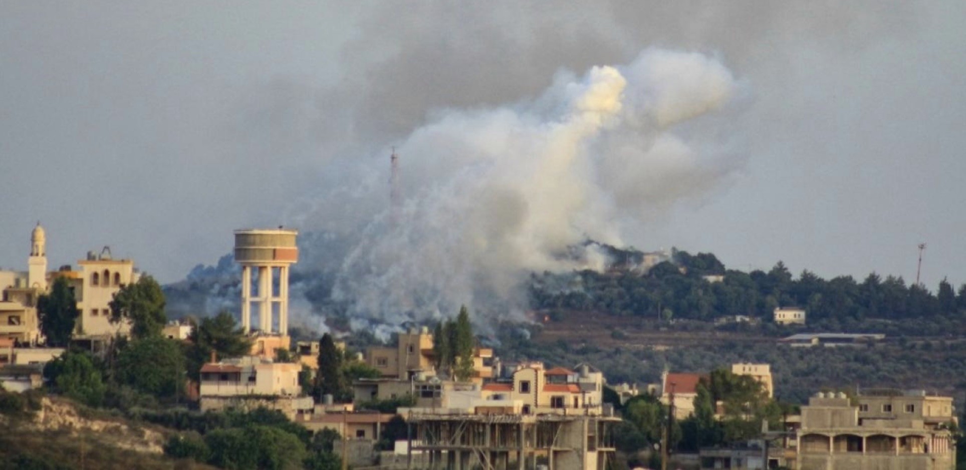 صواريخ حزب الله تتخطى القرار الحكومي