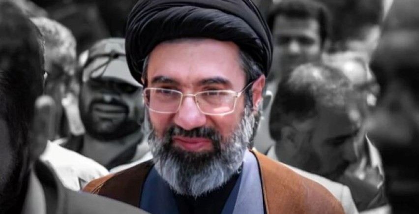 إيران ولبنان في عهد خامنئي الثاني : بين التشدد والبقاء