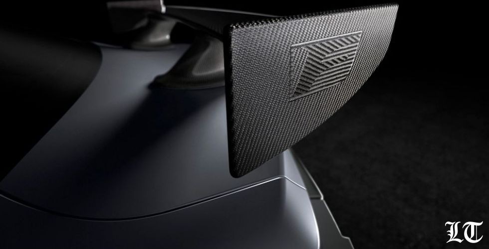 Lexus تقلب الطاولة وتُطلق المُنتظر