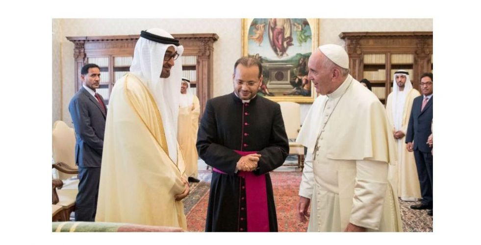 البابا فرنسيس يقيم قداسا في أبوظبي لأول مرة في شبه الجزيرة العربية