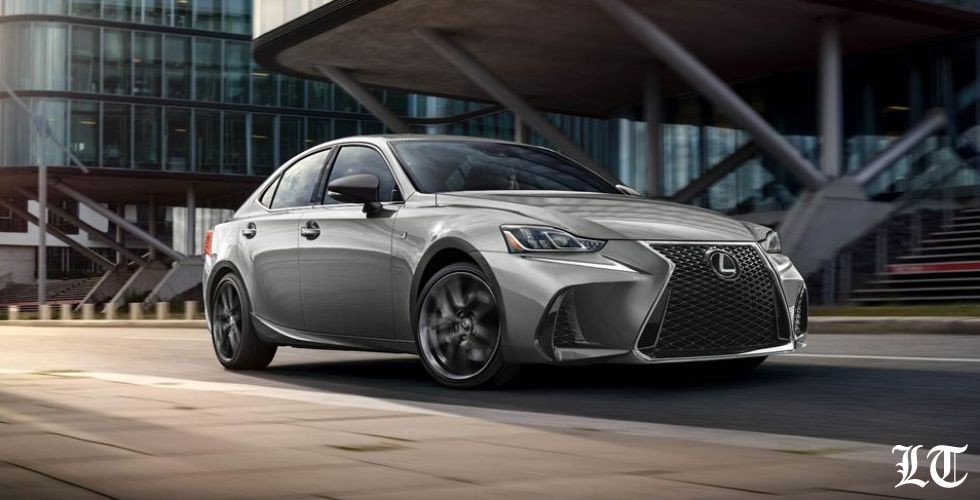Lexus  تتباهى بسيّارتها الرياضيّة الجديدة