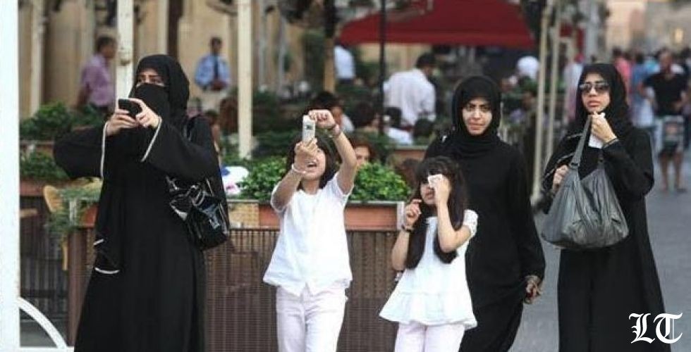 هل في استمرار الامارات منع السفر الى لبنان اشارة سلبية لصيف واعد؟