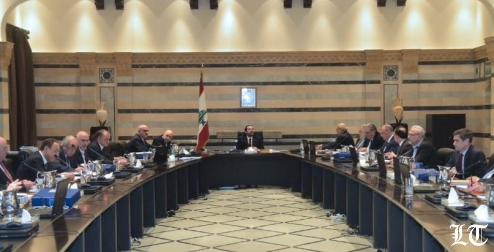 هل ينجح الحريري في إزالة المتاريس بين التيار والحركة في نقاشات الموازنة؟