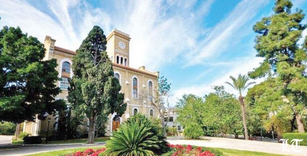 علاماتُ استفهام كبرى بشأن دفع الأقساط بالدولار في الجامعة الأميركية