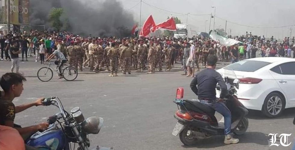 الحكومة العراقية في مأزق منع التجوال في بغداد والمحتجون الى خرقه