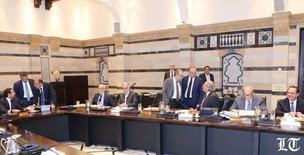 ضريبة الواتساب تنتهك القوانين وخصوصية المستخدمين