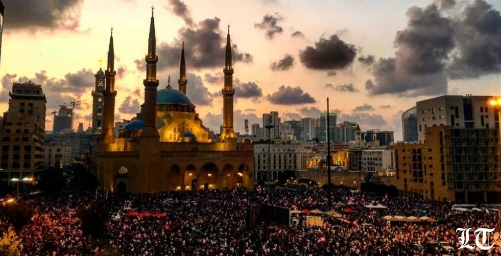 أول بيان للمتظاهرين:حكومة انقاذ وانتخابات مبكرة
