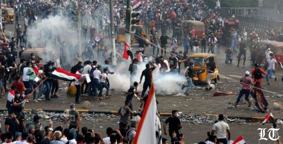 الرصاص الحيّ يُسقط قتلى في صفوف المحتجين في العراق
