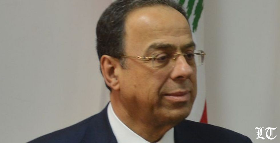 وزير الاقتصاد يكشف عن خسارة لبنان يوميا ٨٠مليون دولار