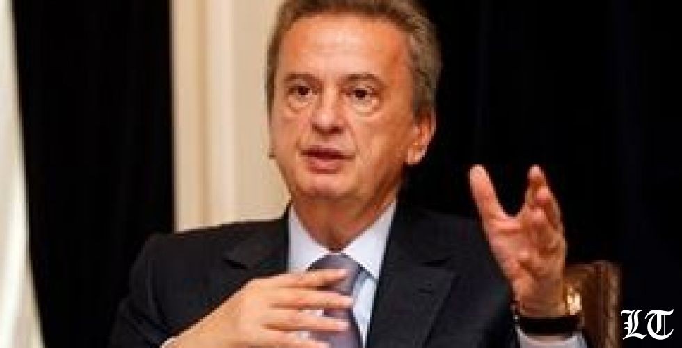 رياض سلامه مرتاح للاحتياط المصرفي ويقترح تطويل أجل السندات الأجنبية لأخذ نفس