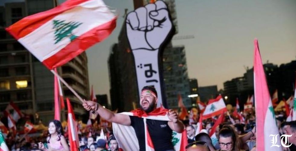 اللبنانيون بين شاقوفي الدولة المفلسة والمصارف المنهارة