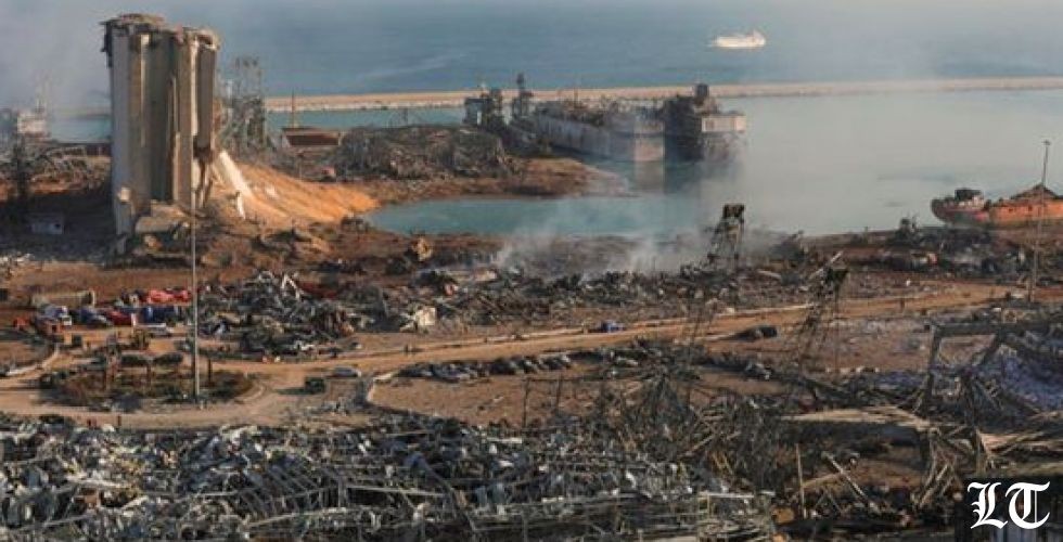منع سفر وتجميد حسابات مسؤولين في المرفأ