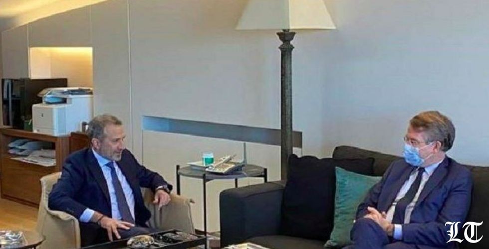 اتصال هاتفي بين الحريري وباسيل بوساطة فرنسية  بين الواقع والكاريكاتور
