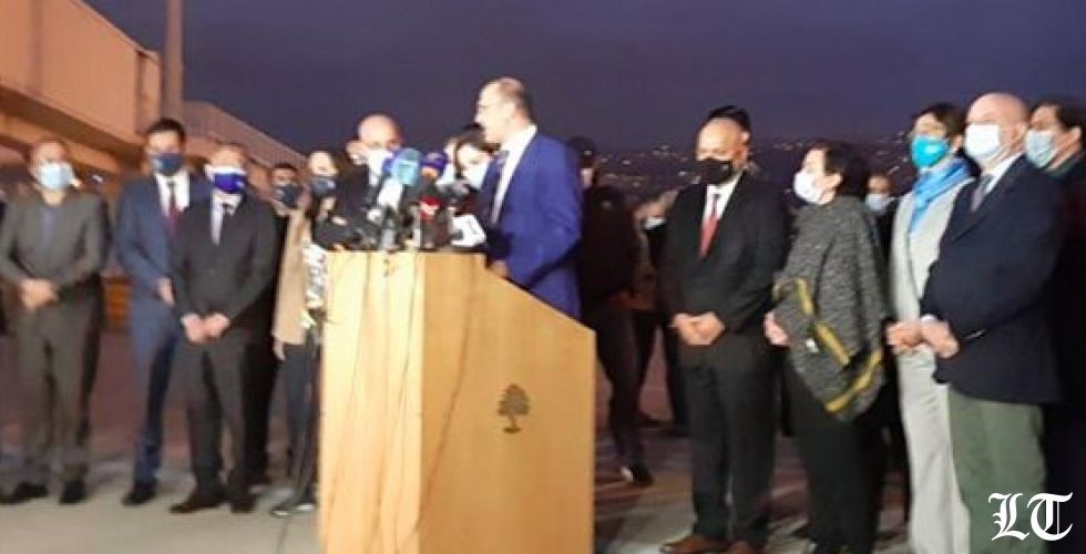 اللقاحات للجسم الطبي والمسنين في المستشفيات
