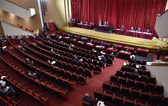 الرئيس بري يسحب موقتا فتيلي سلفة الكهرباء والدعم المالي للعسكر
