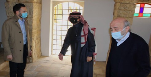 البخاري يجدّد العلاقة التاريخية بين المملكة والمختارة