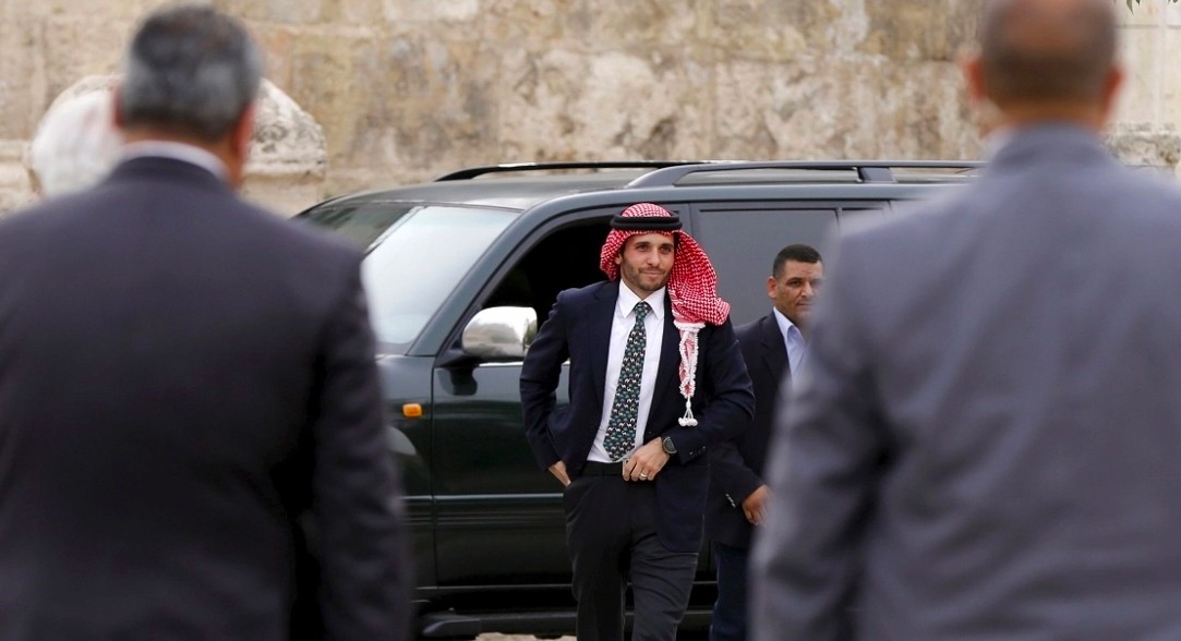 الشرارة التي أشعلت معركة الشقيقين في العائلة المالكة في الاردن