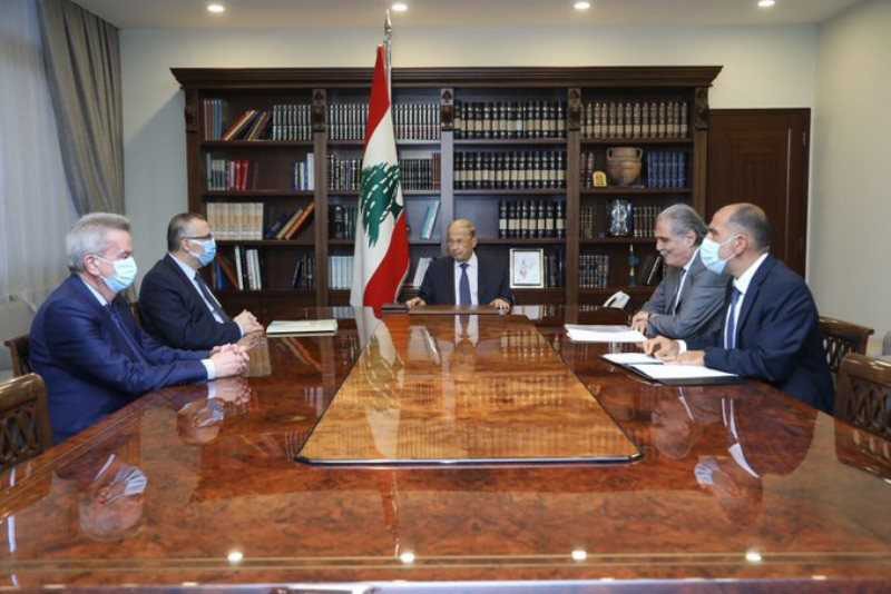 العودة الى قرار  السحب المصرفي بالدولار على سعر ٣٩٠٠ ل ل للدولار