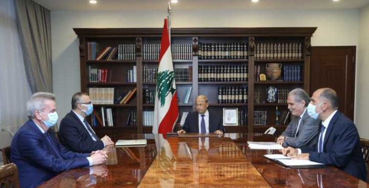 العودة الى قرار  السحب المصرفي بالدولار على سعر ٣٩٠٠ ل ل للدولار