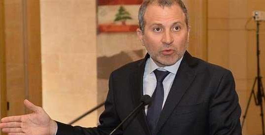 باسيل مع حكومة برئاسة الحريري ومع المبادرات