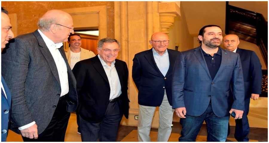 رؤساد الحكومات السابقون يدافعون عن الرئيس حسان دياب