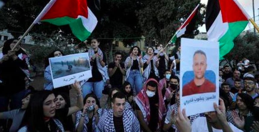 قضية المساجين الفلسطينيين الفارين: بين المحاكمة والانتفاضة(تقرير)