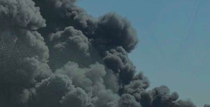 حريقان نفطيان في دبي والكويت