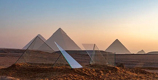 معرض باهر في حرم اهرامات مصر