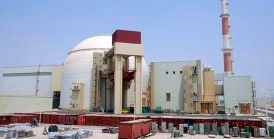 ايران تناور دفاعا عن منشآتها النووية