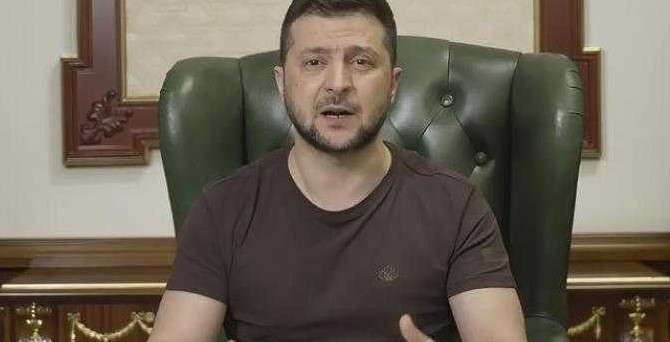 زيلينسكي : جثث الجنود الروس تتراكم