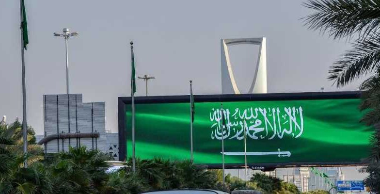 تضامن لبناني مع السعودية