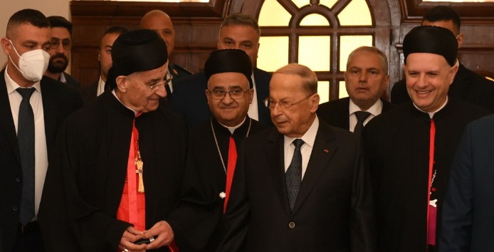بكركي تجدد في الفصح الدعوة الى وحدة السلاح