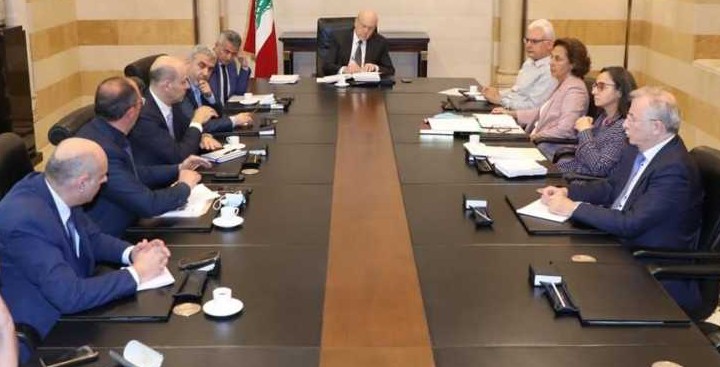إقرار المساعدات المالية لموظفي القطاع العام