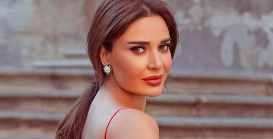 مواجهة كلامية بين سيرين عبد النور ونادين نجيم