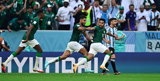 ماذا قال مدرب السعودية للاعبين قبل الانتصار على الارجنتين؟
