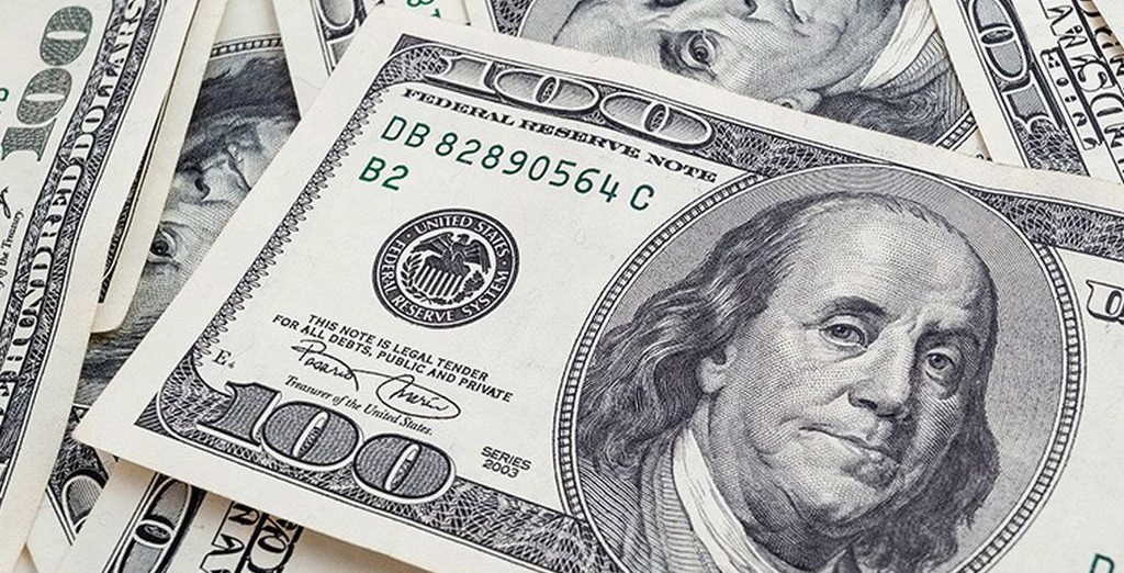 مصرف لبنان يمتص الدولار فتراجع سعره