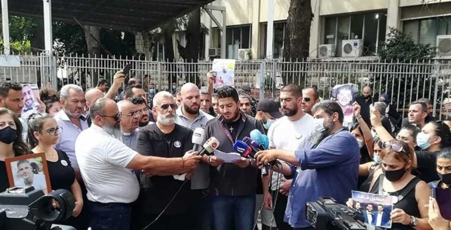 أهالي ضحايا انفجار المرفأ لصمود القاضي بيطار