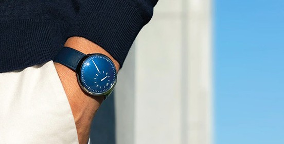 ساعة Ressence تدوم في الزمن