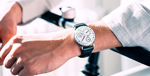 ساعة Ressence تدوم في الزمن