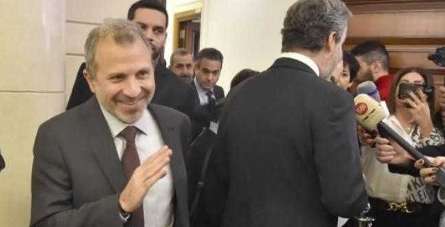 تمديد المجالس البلدية بين مولوي وباسيل