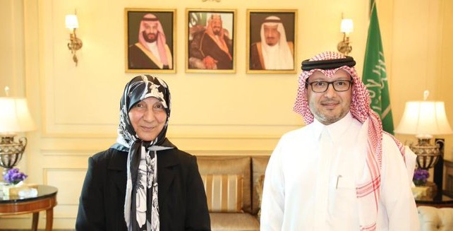تغريدة للسفير السعودي بعد لقائه السيدة رباب الصدر