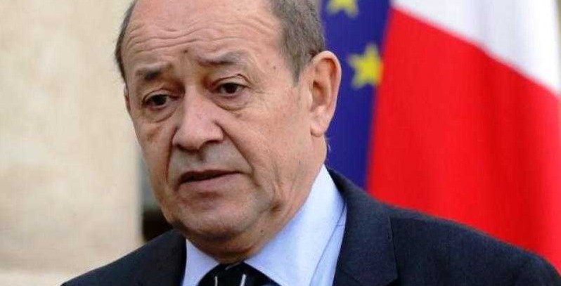 ماكرون يسمّي لودريان موفداً خاصاً إلى لبنان