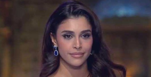 ياسمينا زيتون: من شاشة ال LBCI الى عرش الجمال العالمي