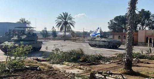 الجيش الاسرائيلي يسيطر علي معبر رفح