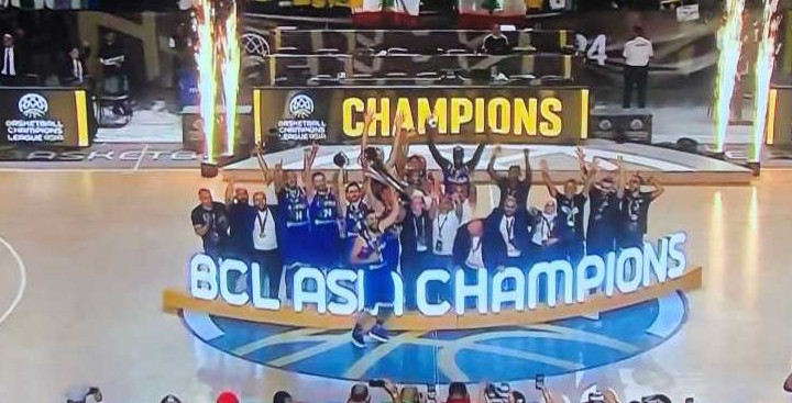 الرياضي بطل لبنان وآسيا