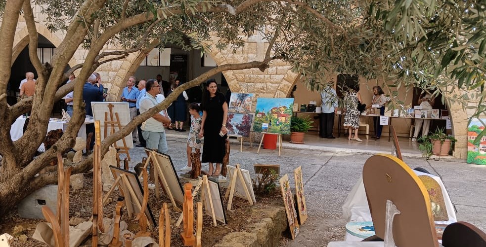 طوني عيسى في جزين: بين القلم والإزميل