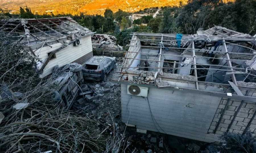 مقتل عشرة جنود اسرائيليين في مواجهات مع حزب الله.