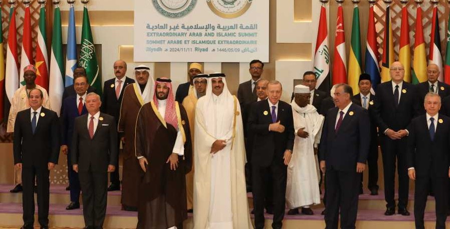 لبنان في القمة العربية الاسلامية