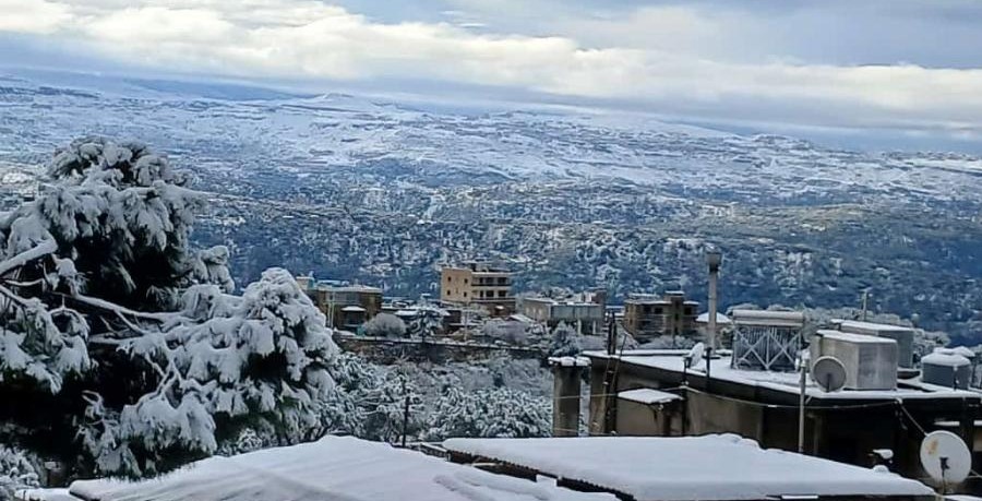 الجنرال الابيض يحتل لبنان