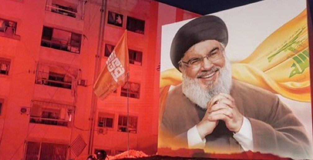 احتفالية إضاءة في مكان استشهاد نصرالله
